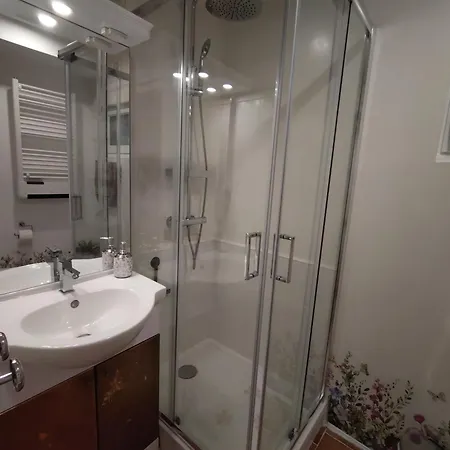 Escapades Romantiques Uniques Amour Apartment Loubes-Bernac