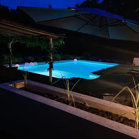 La Maison Des Beaux Jardin アパート *