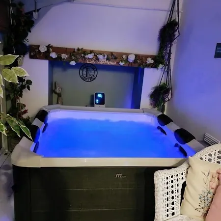 La Maison Des Beaux Jardin Apartamento *