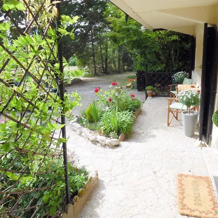 Escapades Romantiques Uniques Amour Apartment Loubes-Bernac
